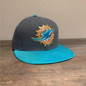 New Era Miami Dolphins hat - Super Bowl 50 season gold accents fitted size 7 1/8